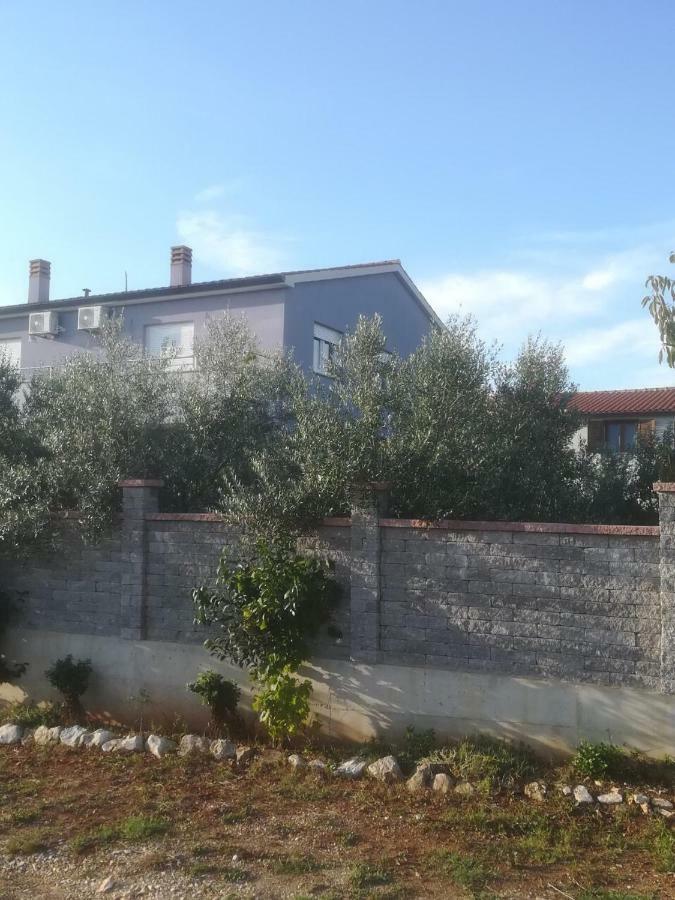 Apartman Ki Apartment Pula Exterior foto